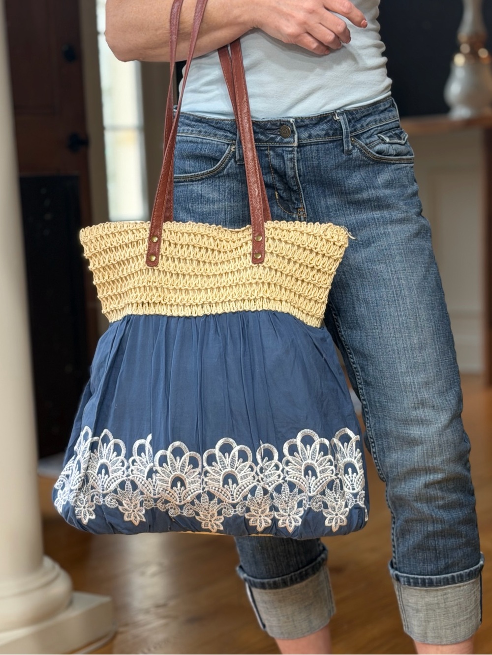 Coastal Cottagecore Blue/White‎ Beach Tote Bag 2010’s VGUC